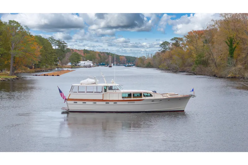 Somerset Yacht Photos Pics 