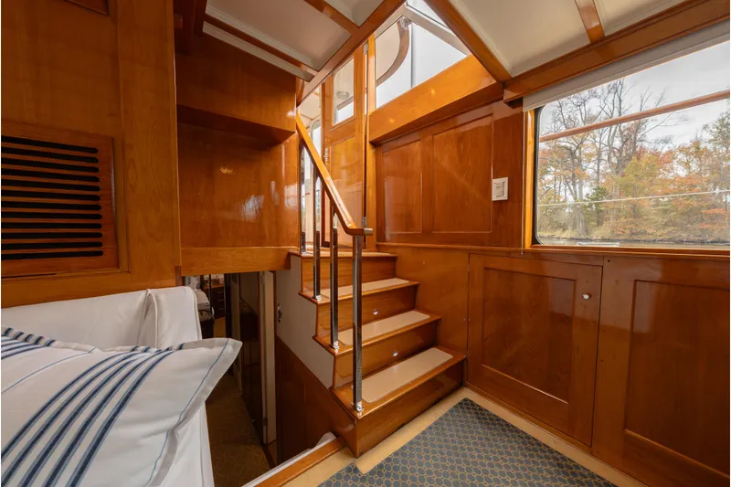 Somerset Yacht Photos Pics 