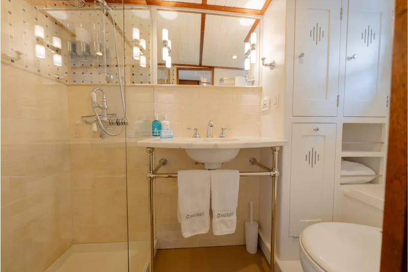 Somerset Yacht Photos Pics 