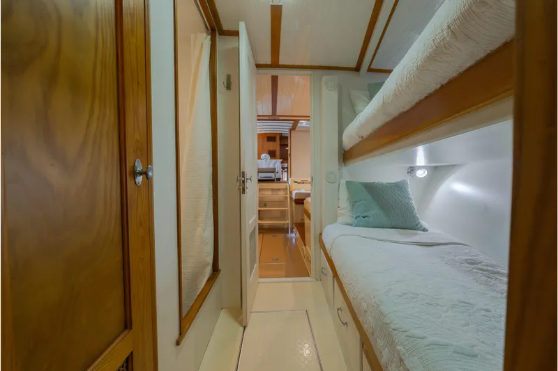 Somerset Yacht Photos Pics 