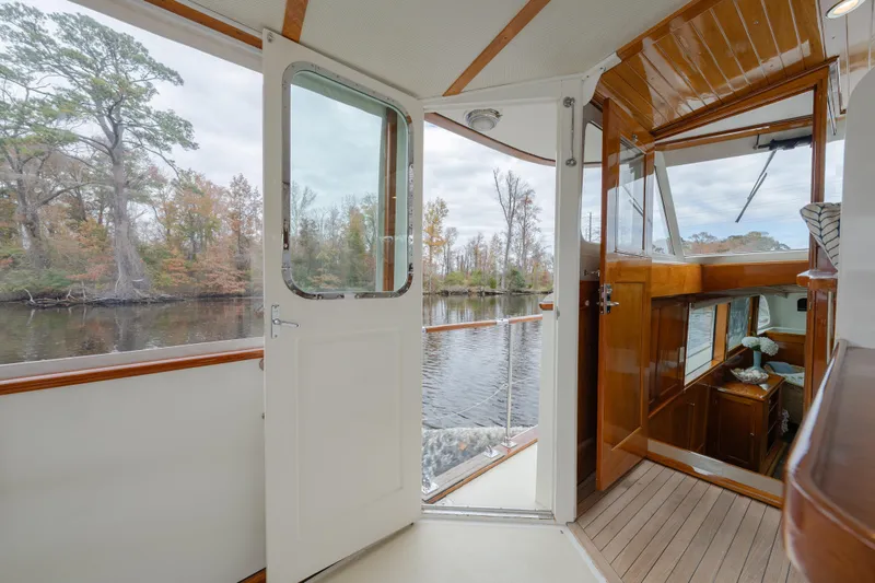 Somerset Yacht Photos Pics 