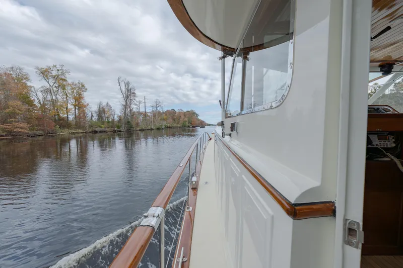 Somerset Yacht Photos Pics 