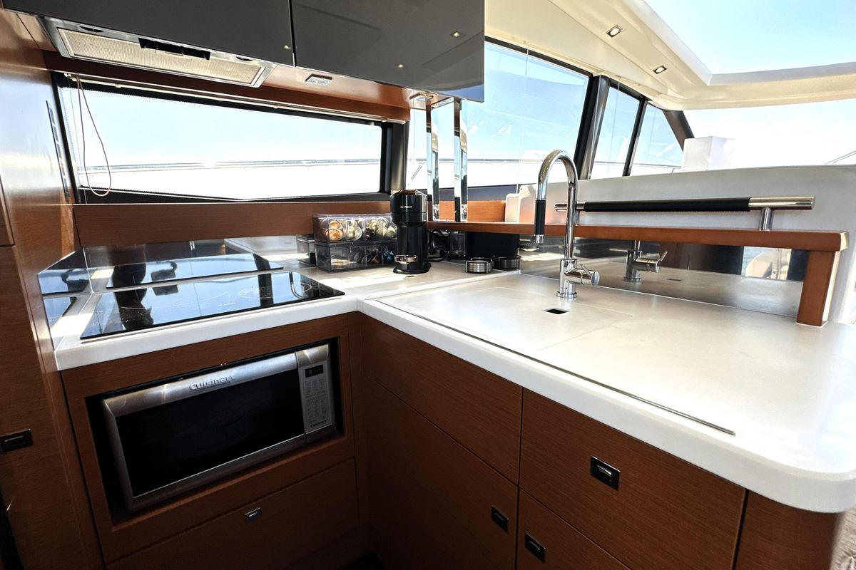 2016 Prestige 50 