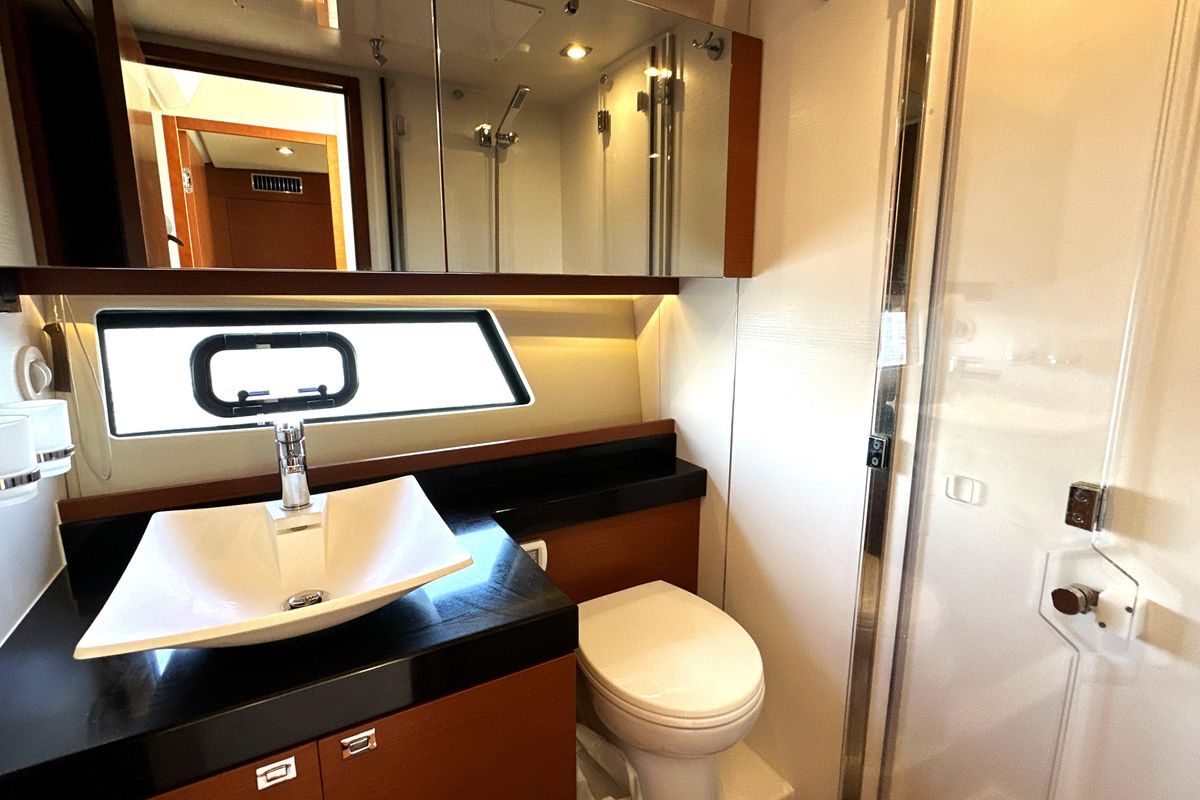 2016 Prestige 50 