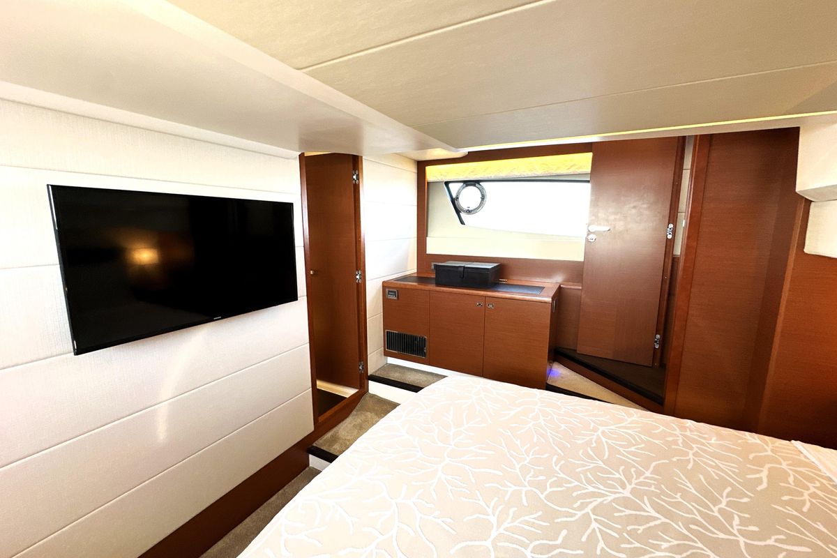 2016 Prestige 50 
