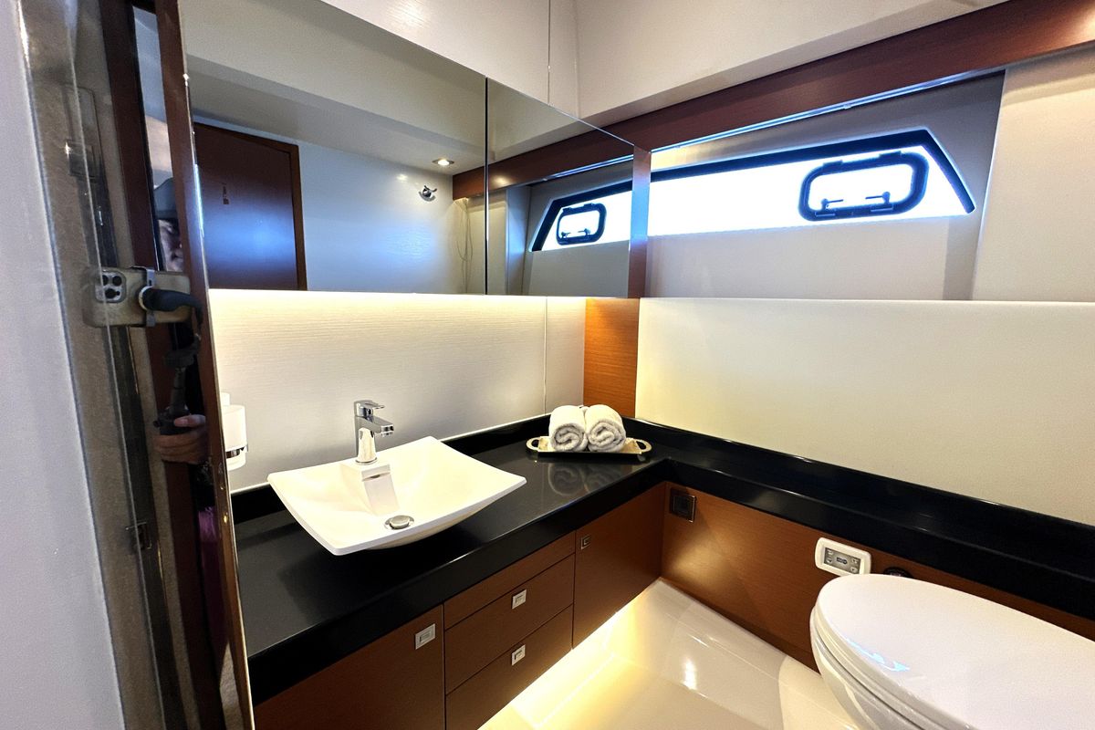 2016 Prestige 50 