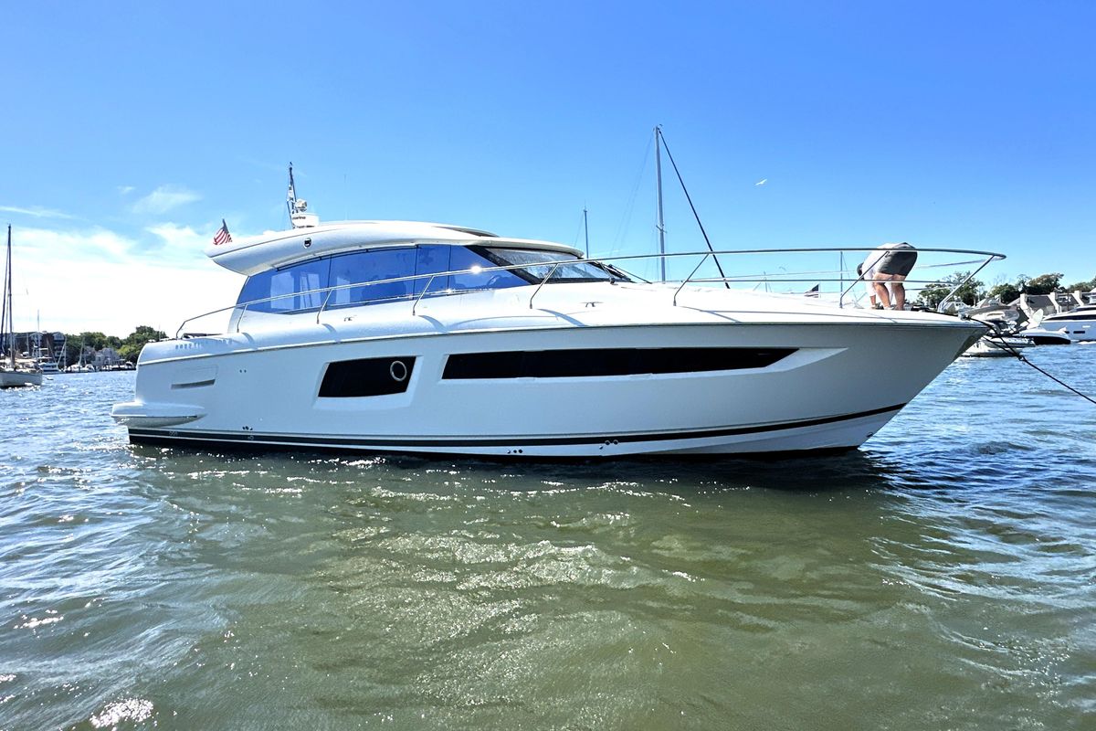 2016 Prestige 50 