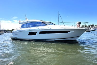 Yacht
