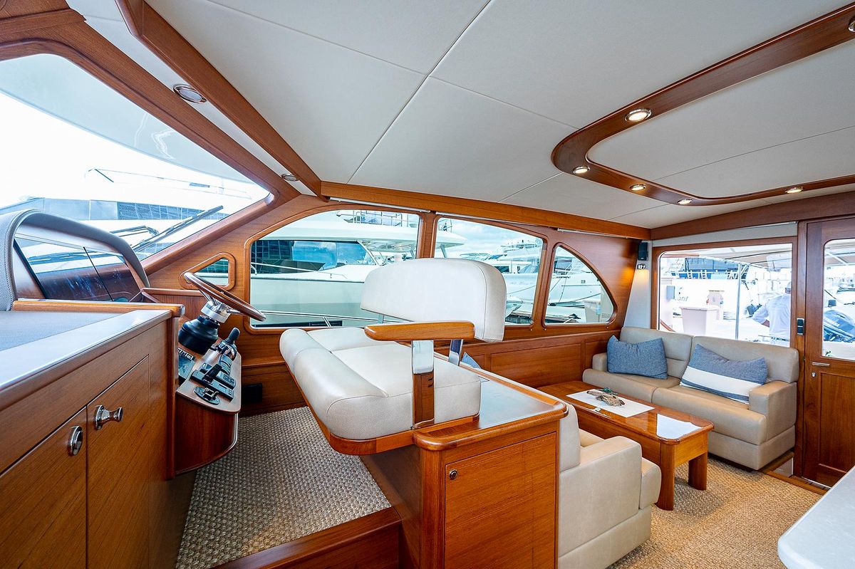 2019 Palm Beach Motor Yachts 55 