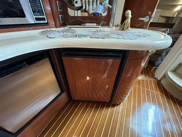 Digital Diva Yacht Photos Pics 