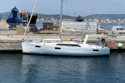 Beneteau Oceanis 41.1