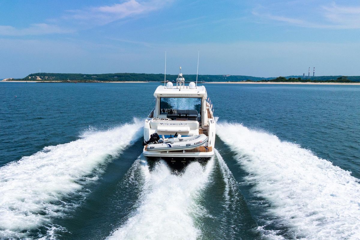 2019 Prestige 52 