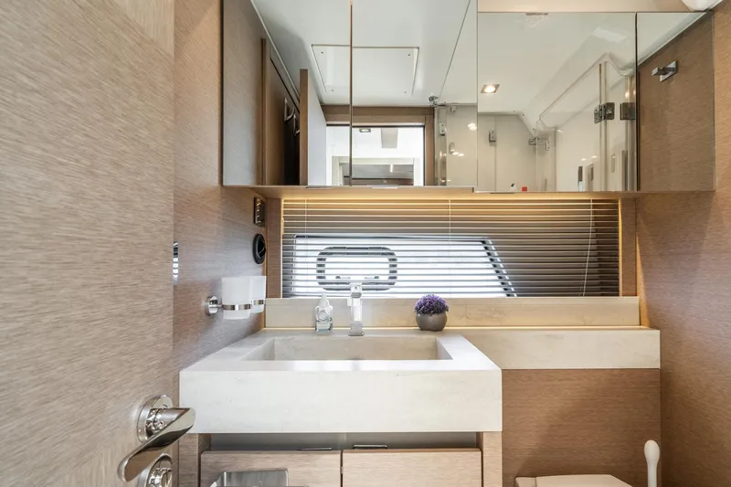 Yore Amuche Yacht Photos Pics 