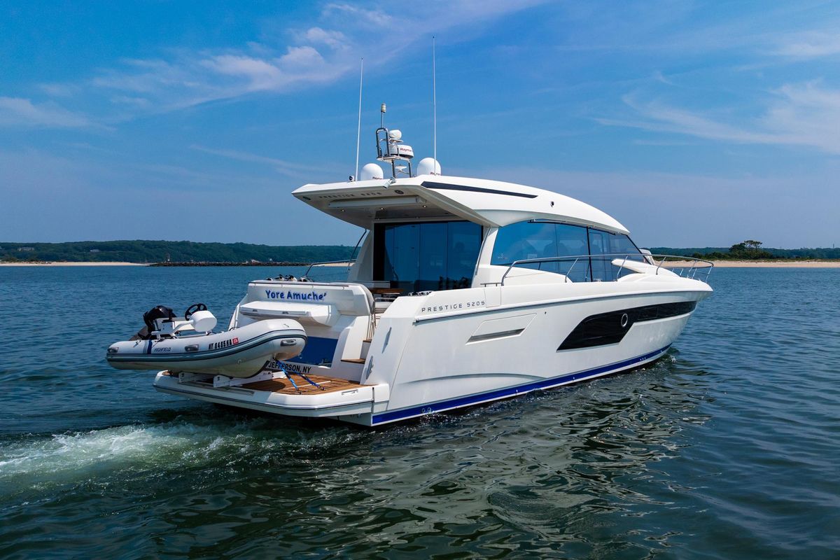 2019 Prestige 52 