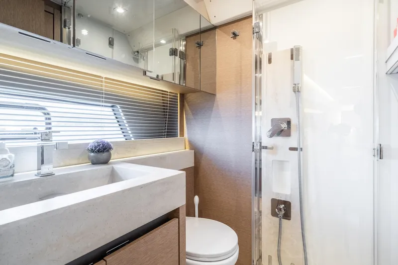 Yore Amuche Yacht Photos Pics 