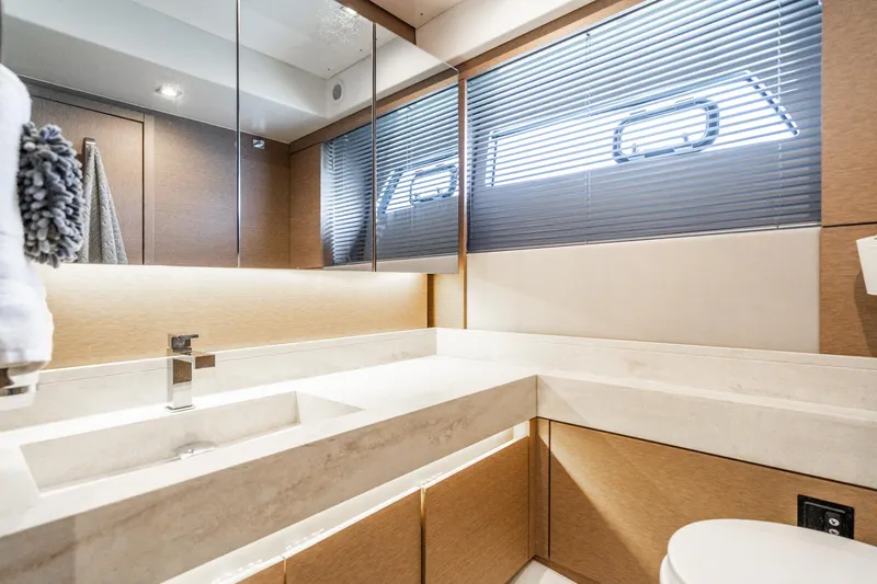 Yore Amuche Yacht Photos Pics 