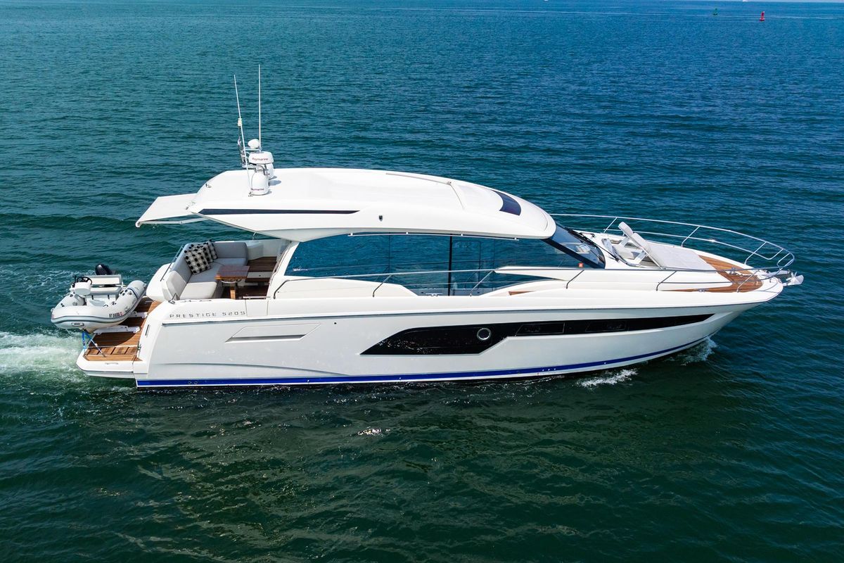2019 Prestige 52 