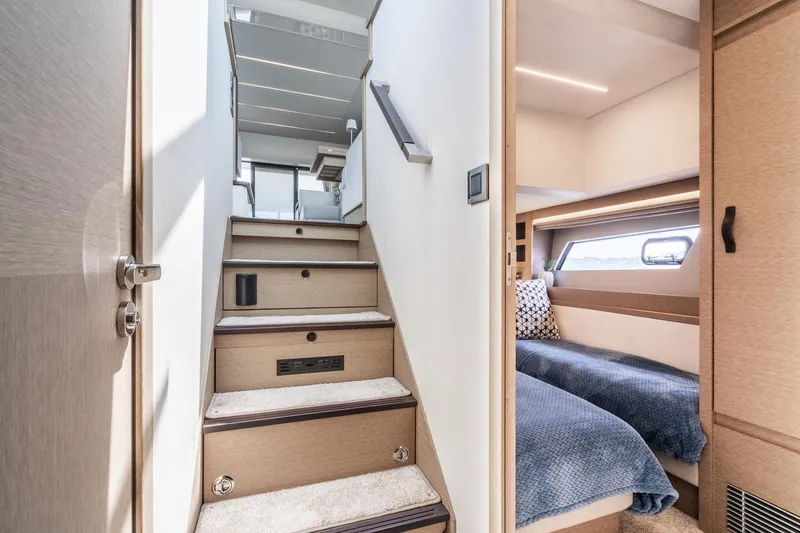 Yore Amuche Yacht Photos Pics 