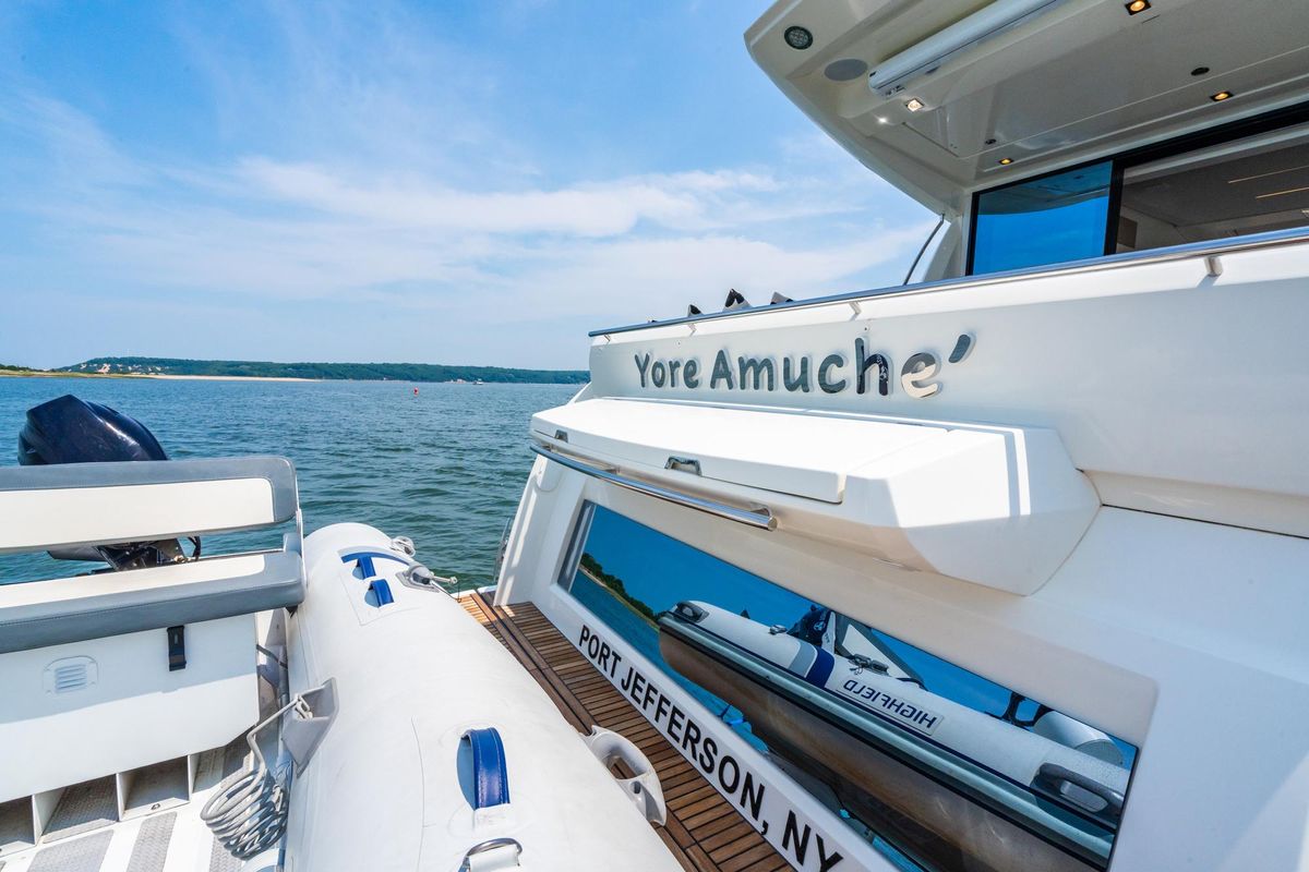 2019 Prestige 52 