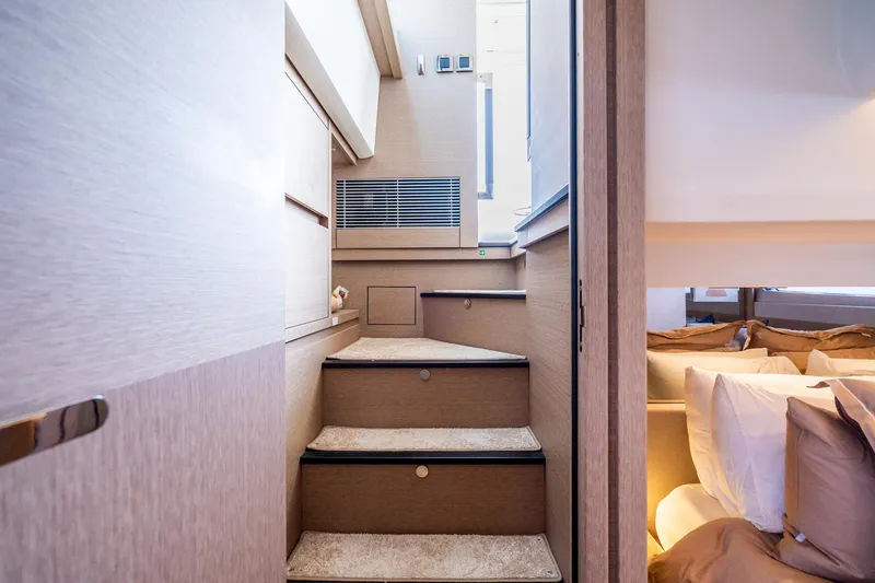 Yore Amuche Yacht Photos Pics 