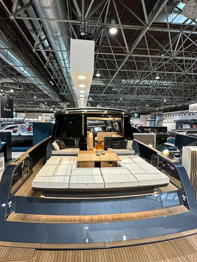 Gt52-156 Yacht Photos Pics 