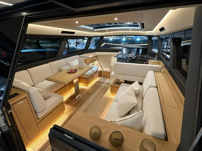 Gt52-156 Yacht Photos Pics 