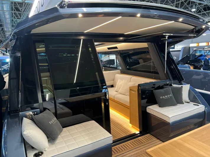 Gt52-156 Yacht Photos Pics 