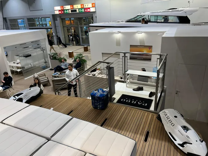 Gt52-156 Yacht Photos Pics 