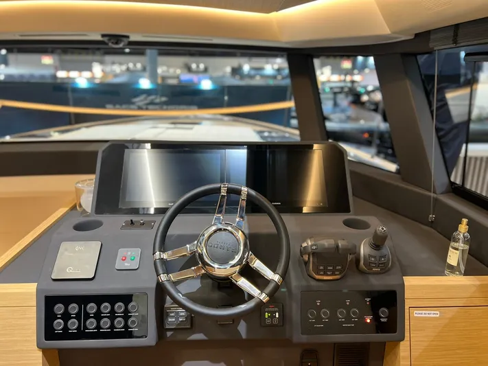 Gt52-156 Yacht Photos Pics 