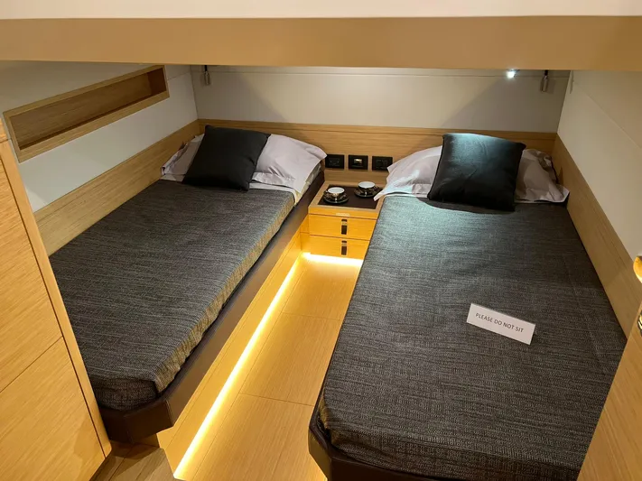 Gt52-156 Yacht Photos Pics 