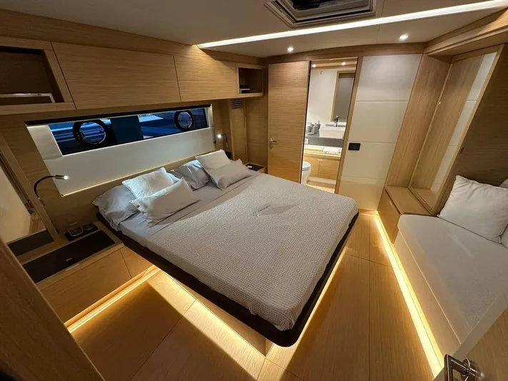 Gt52-156 Yacht Photos Pics 