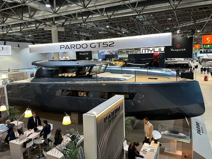 Gt52-156 Yacht Photos Pics 