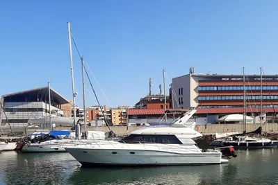 1994 Uniesse UNIESSE 48 FLY