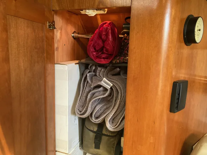 Alibi Yacht Photos Pics 