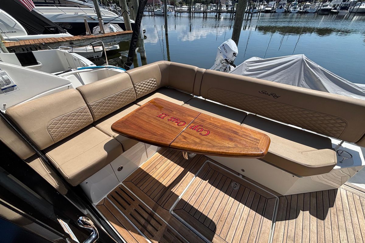 2018 Sea Ray 46 