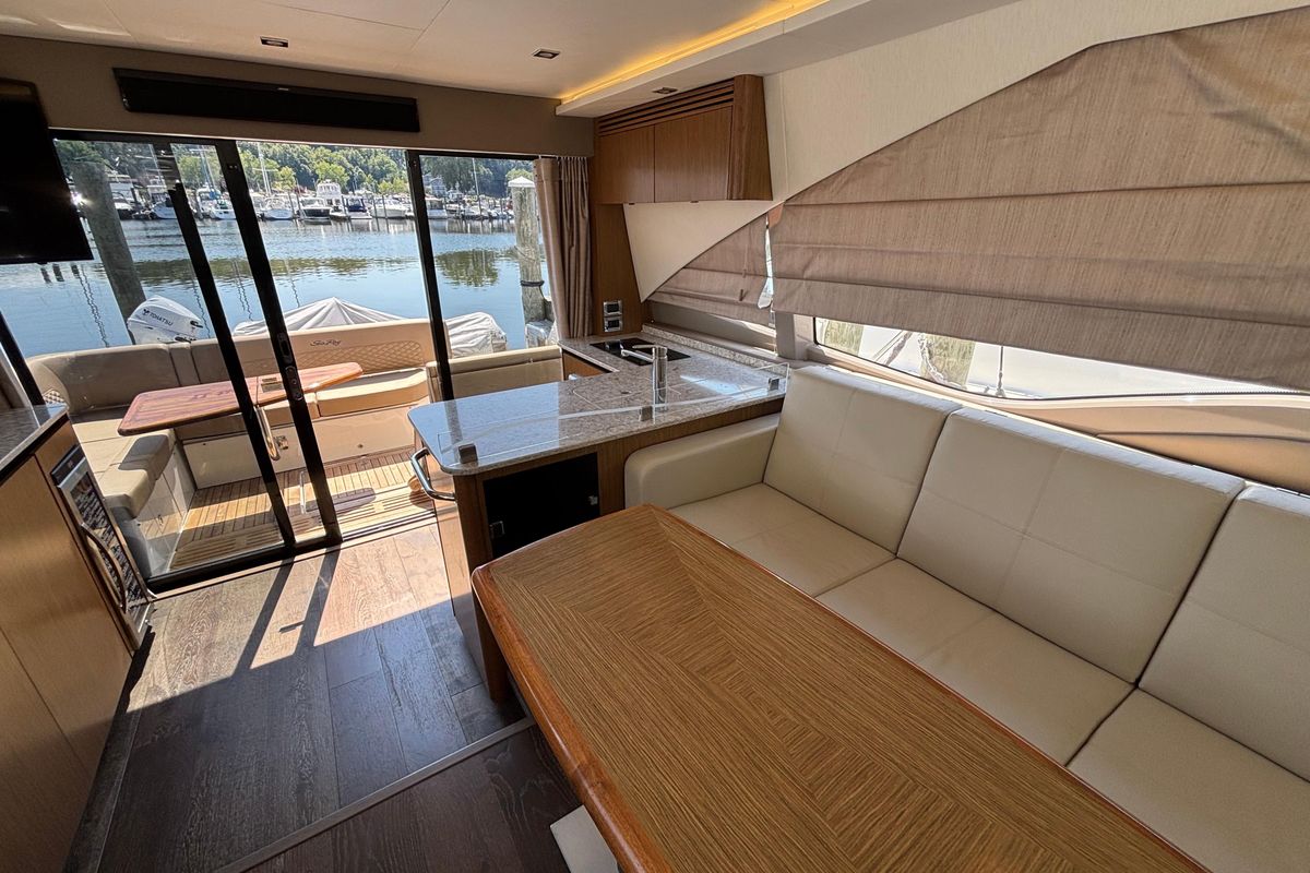 2018 Sea Ray 46 