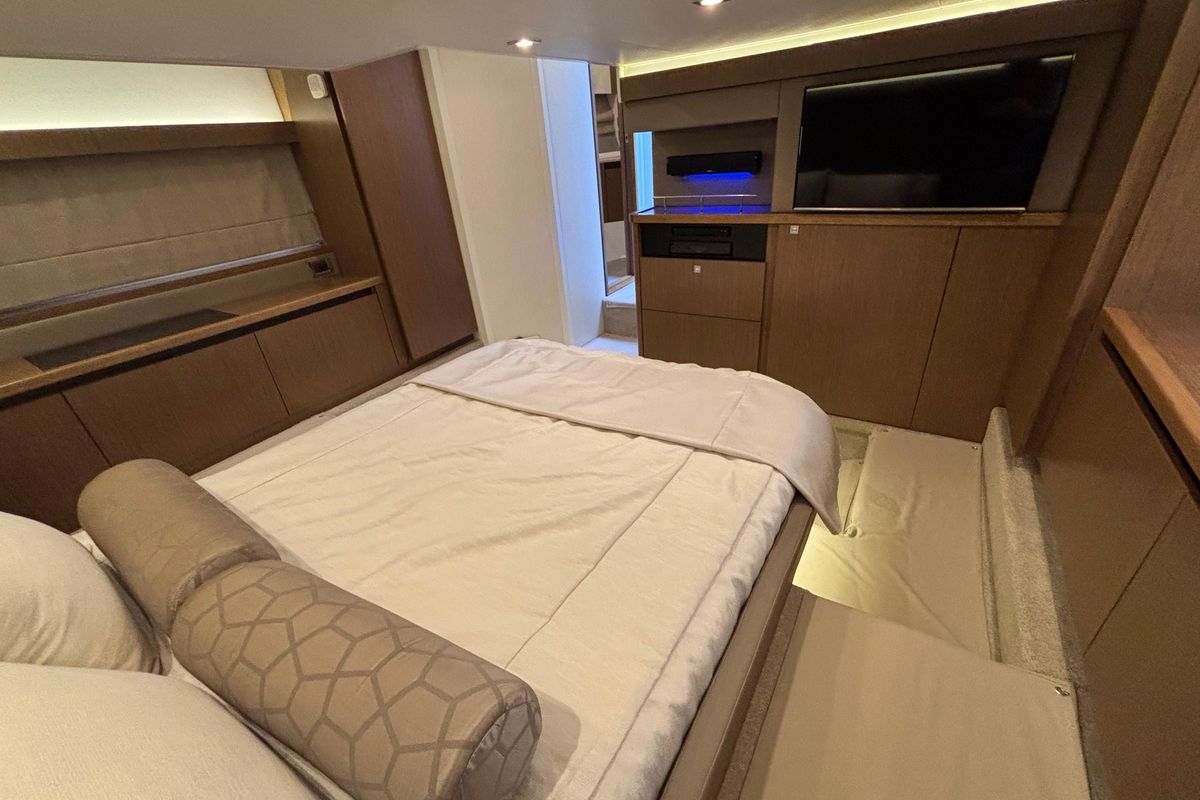 2018 Sea Ray 46 