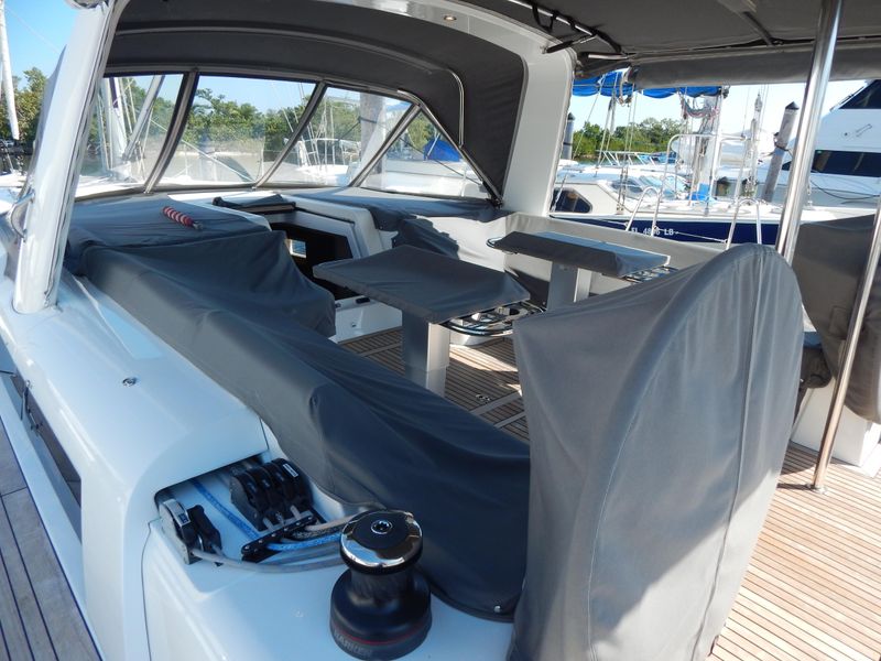 2021 Beneteau Oceanis Yacht 54