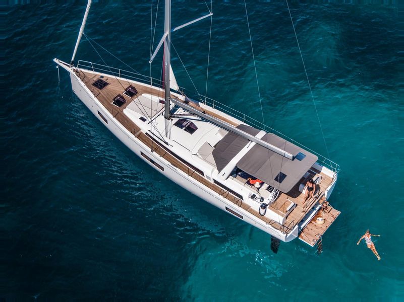 2021 Beneteau Oceanis Yacht 54