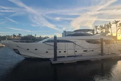 2004 Ferretti Yachts 94
