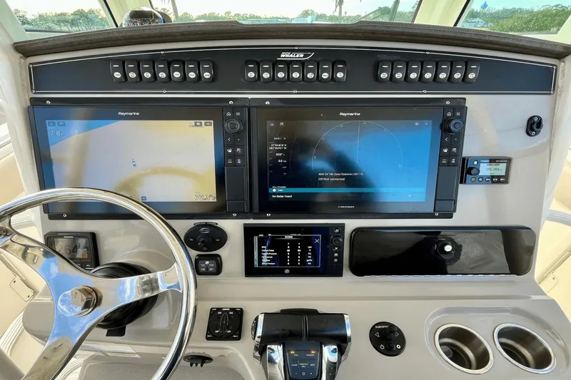 Daddy's Girl Yacht Photos Pics 