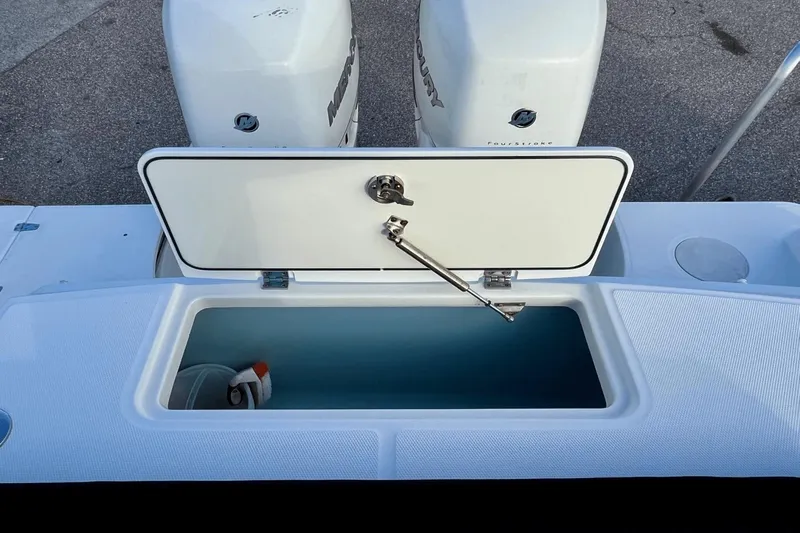 Daddy's Girl Yacht Photos Pics 