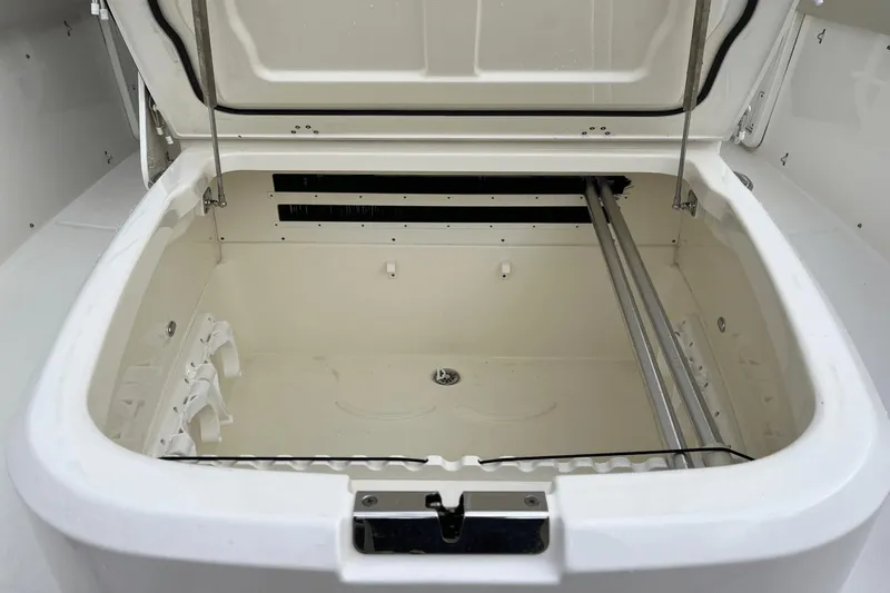 Daddy's Girl Yacht Photos Pics 