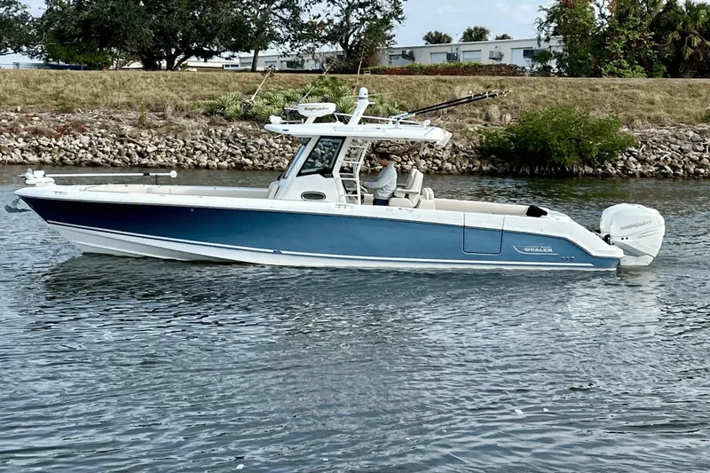 Daddy's Girl Yacht Photos Pics 