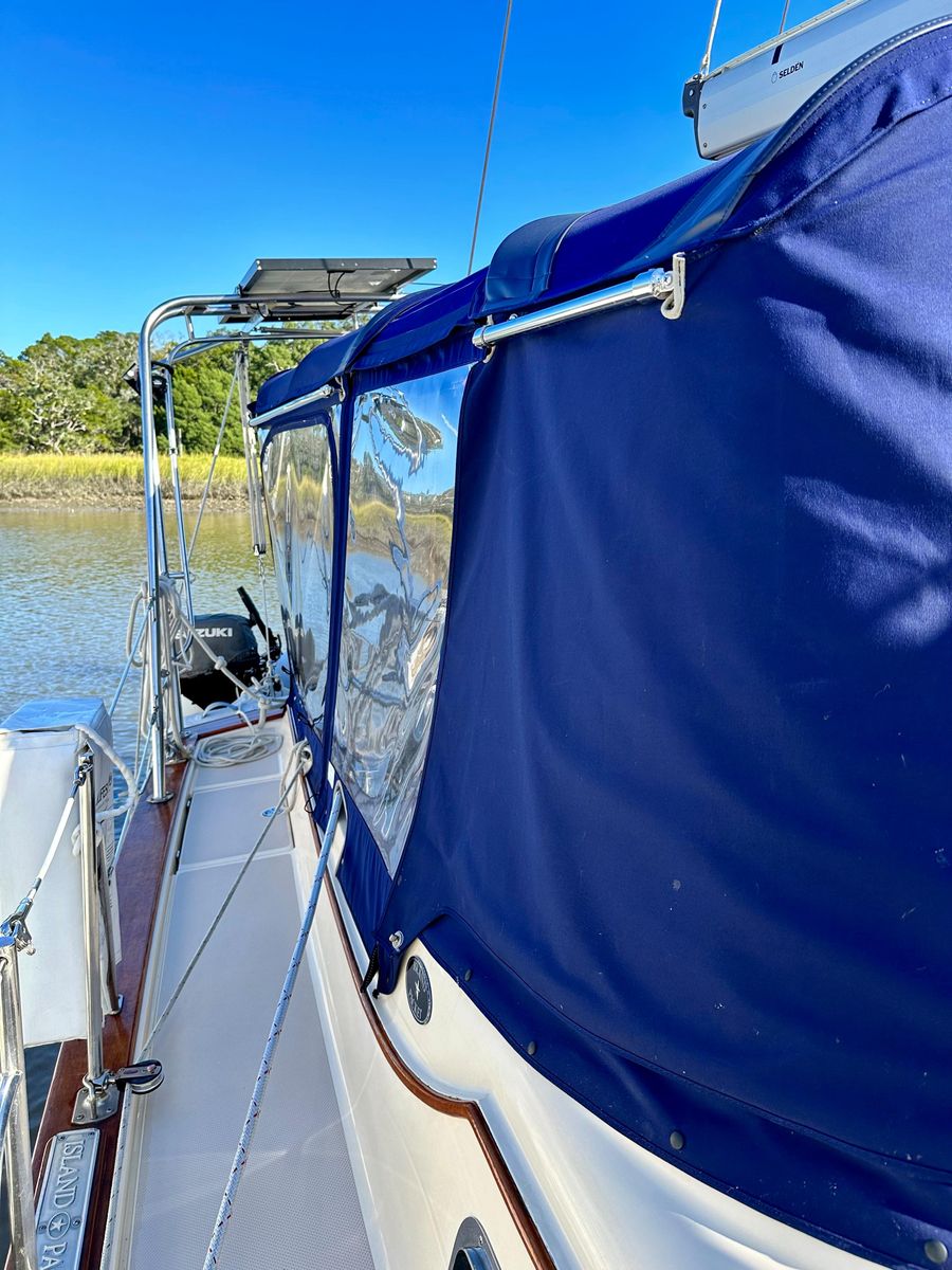 2006 Island Packet 44 