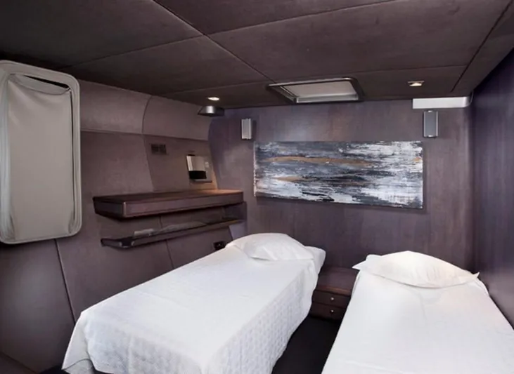 Syl Yacht Photos Pics 