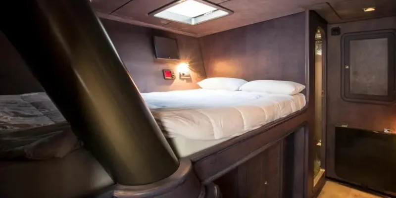 Syl Yacht Photos Pics 