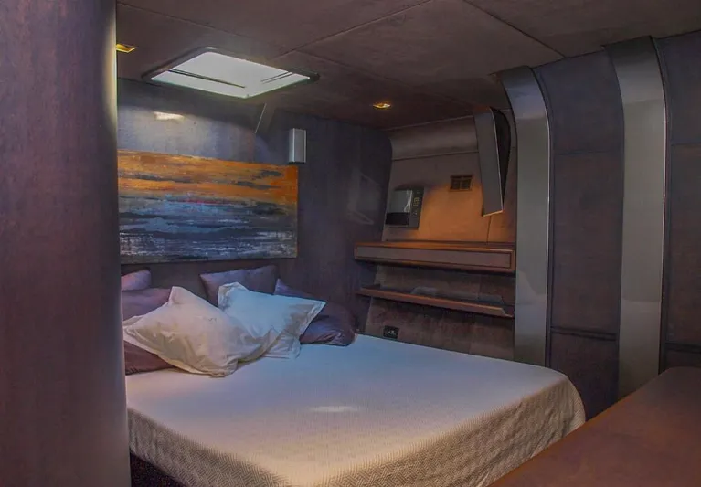 Syl Yacht Photos Pics 