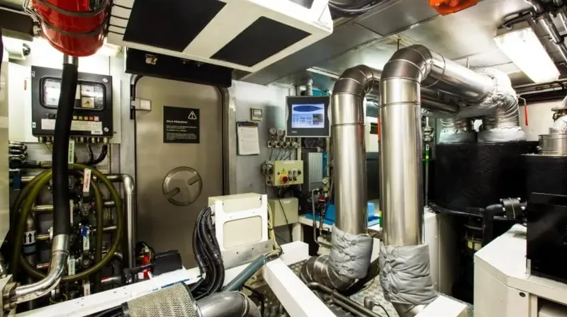 Syl Yacht Photos Pics 