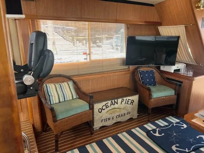  Yacht Photos Pics 2006 Mainship 43 Trawler - Image 20